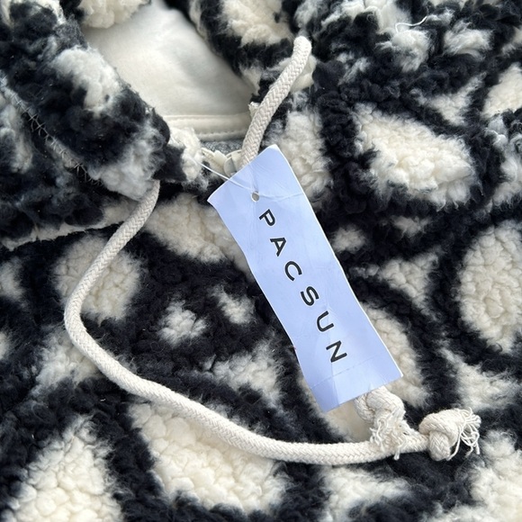 Pacsun peace zip up hoodie - Picture 3 of 9